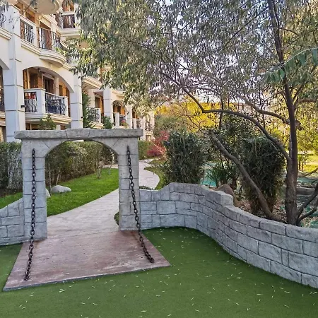 Harmony Suitеs 公寓 *