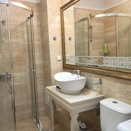 Harmony Suitеs شقة *